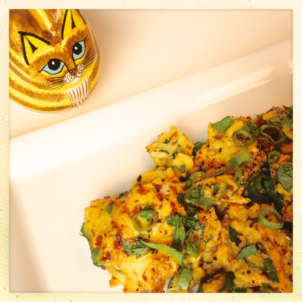 Scrambled Eggs with Turmeric and Black Pepper